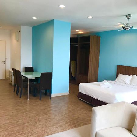 Mansion One Suites By Little Cabin Τζωρτζ Τάουν Εξωτερικό φωτογραφία