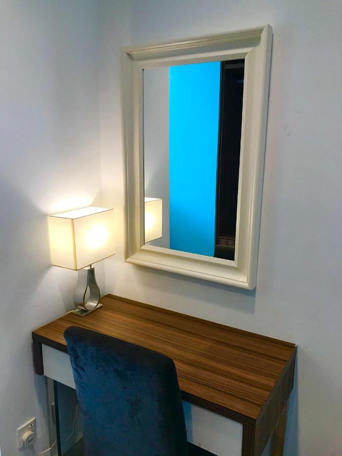Mansion One Suites By Little Cabin Τζωρτζ Τάουν Εξωτερικό φωτογραφία